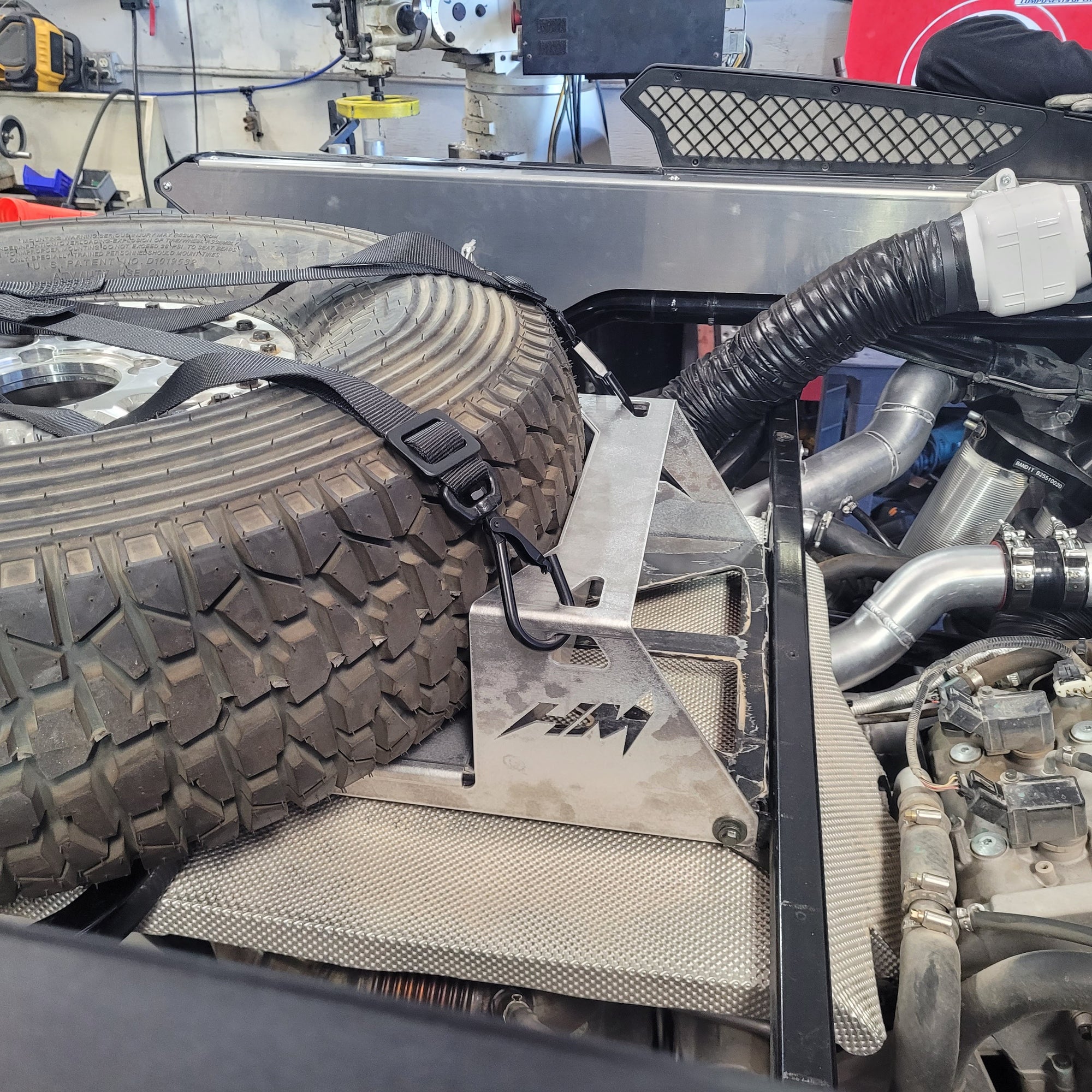 Speed UTV Weld-on rear bumper with Y-Strap and tire stop