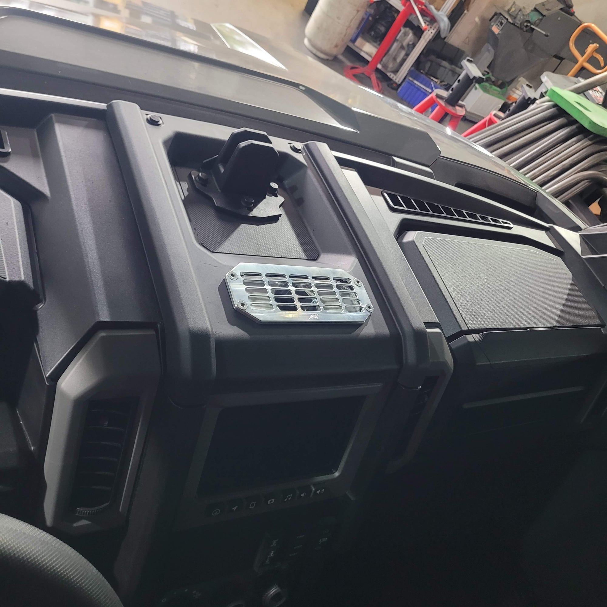 Polaris Xpedition Cabin A/C recirculation and positive pressure system