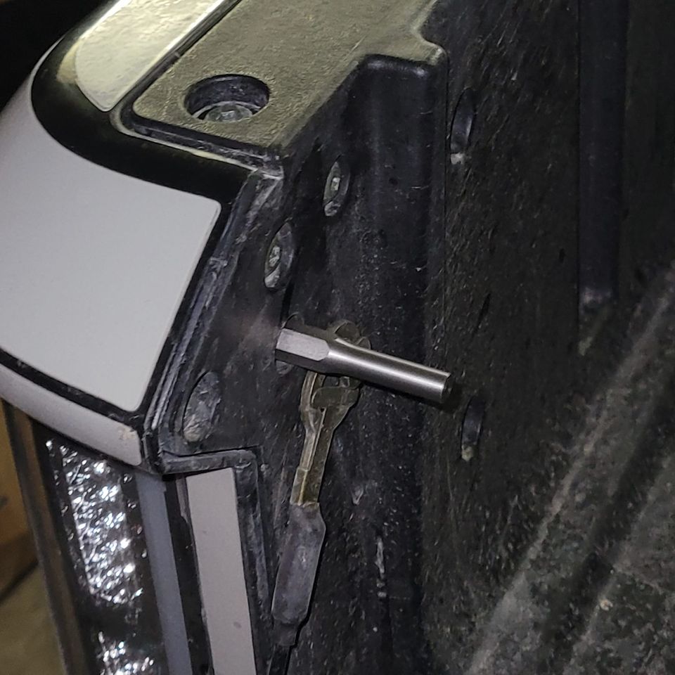 Speed UTV Upgraded Tailgate Pins